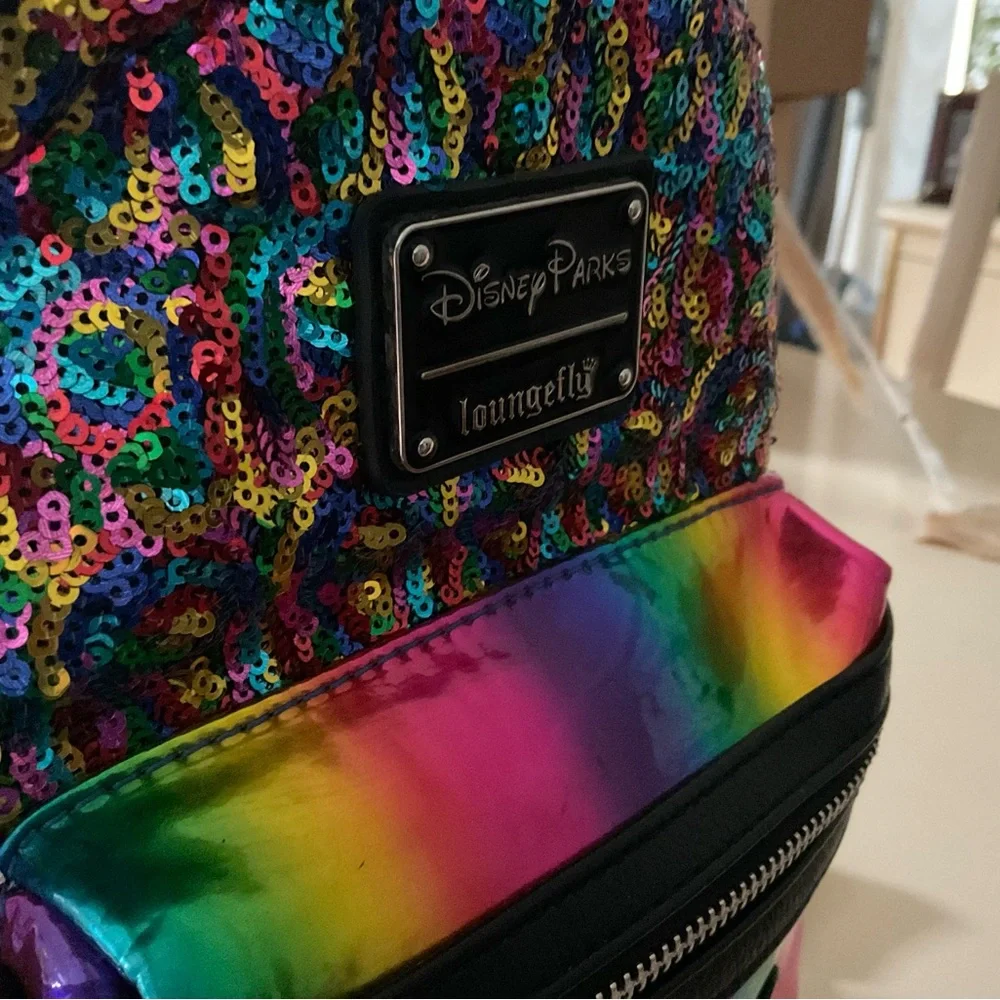 Rare Limited Edition Exclusive Sequin Backpack from Disney Parks. EUC